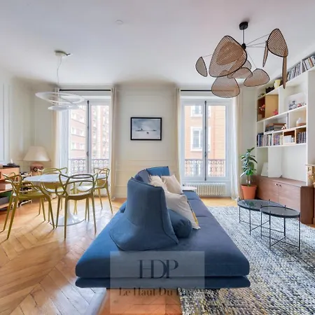 Ternes, 70m2, 2 Chambres, 2 Salles De Bains Paris