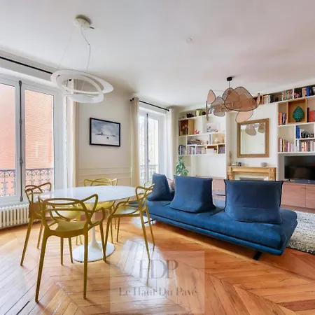 Ternes, 70m2, 2 Chambres, 2 Salles De Bains Paris